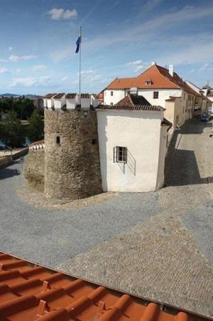 Hotel U Zlateho Byka Písek Buitenkant foto