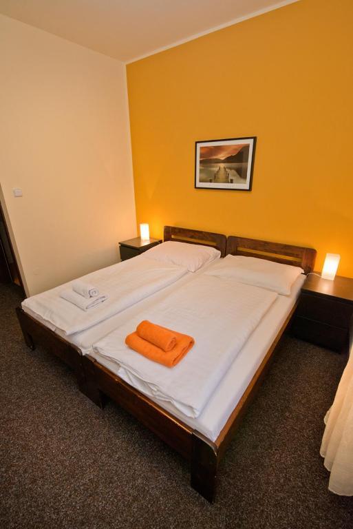 Hotel U Zlateho Byka Písek Kamer foto