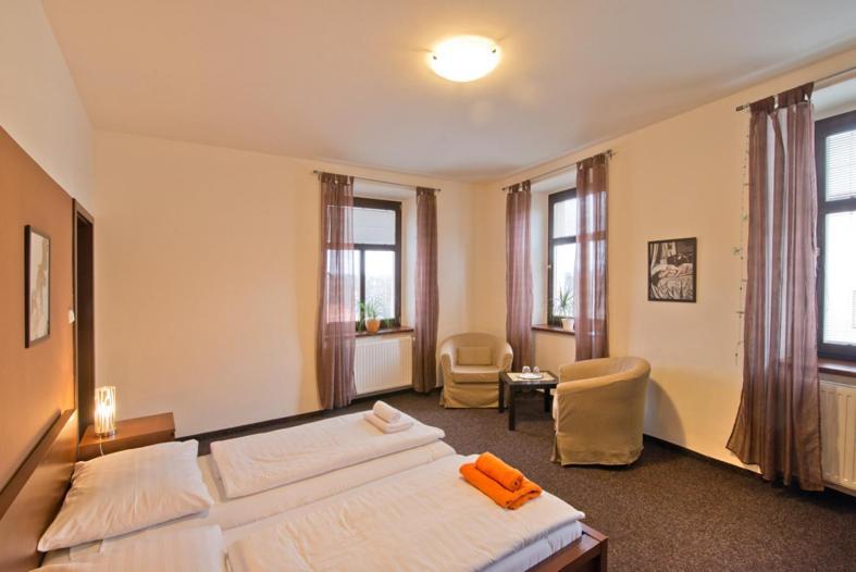 Hotel U Zlateho Byka Písek Kamer foto